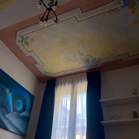 Canova Homestay szállás *